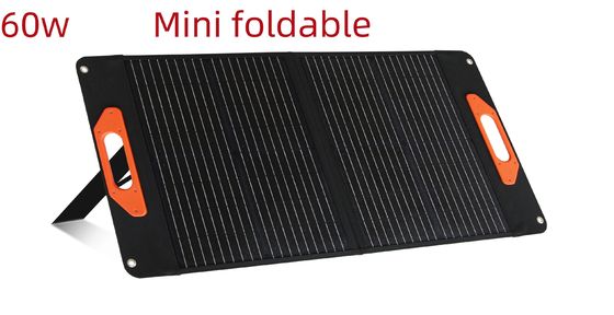 Hızlı şarj için 60W güneş hücresi paneli 17.5V/3.4A DC çıkış katlanabilir tasarım