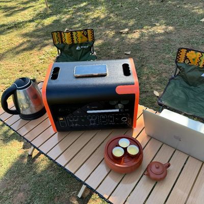 220V çıkış voltaj dalgalanması aralığı ve performansı ile 2200W açık hava mobil güç kaynağı