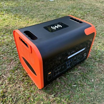 220V çıkış voltaj dalgalanması aralığı ve performansı ile 2200W açık hava mobil güç kaynağı