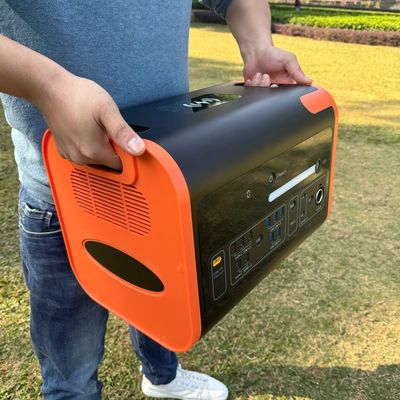 Dış Kapalı Taşınabilir Güç Jeneratörü 2200W Çıkış Voltaj Dalgalanması Aralığı 405*275*303 mm