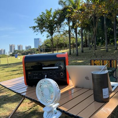 25kg LiFePO4 AC/DC Güneş Jeneratörü 2200W Dış mekan için acil enerji depolama gücü