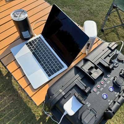 LT-40 Yüksek Kapasiteli LiFePO4 Lityum Hücresi Kamplı Güneş Jeneratörü Taşınabilir Elektrik Santrali