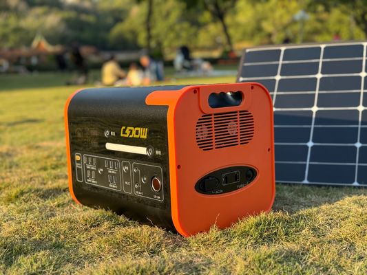 AT22 800W Güneş Şarjlı Taşınabilir Pil Katlanabilir Kamp Enerji Depolama Gücü için Güneş Enerji Santrali