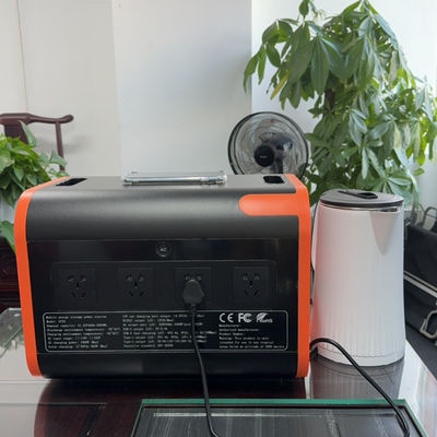 4400W Zirve Gücü Enerji Depolama Sistemi Taşınabilir Elektrik Santrali Güneş Jeneratörü 2400W2048wh