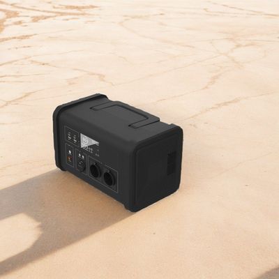 Yumuşak 230V 700W LiFePO4 Güneş Hücresi Taşınabilir Elektrik İstasyonu Dışarıdaki Acil Durumlar için