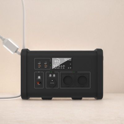 Yumuşak 230V 700W LiFePO4 Güneş Hücresi Taşınabilir Elektrik İstasyonu Dışarıdaki Acil Durumlar için