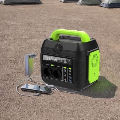 600W 576wh Ev Güneş Enerjisi Jeneratörü 110V 220V 6kg Taşınabilir Elektrik İstasyonu Dışarıda