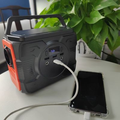 USB1/USB2 ihracatı ve 173wh nominal kapasitesi ile taşınabilir 200W güneş jeneratörü