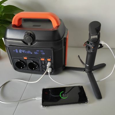 Portatif Güneş Jeneratörü 576wh / 14.4V / 40ah Kuzey Amerika Dışarıda Aile Kamp Gezisine