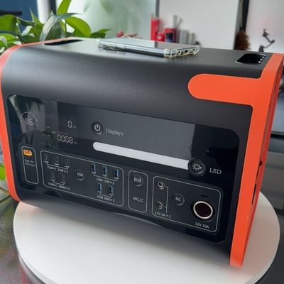 Yüksek Güç Çıkış Frekansı 50/60Hz ile 220V Dış Mobil Güç kaynağı
