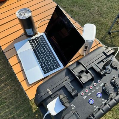 8000W'lik Zirve Gücü Kamp Güneş Jeneratörü, El Çekme Çubuğu ve USB/Type-C 18W Max
