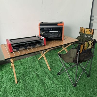 2200W Portatif Güneş Jeneratörü Açık Hava Kampı Acil Enerji Depolama Elektrik Santrali
