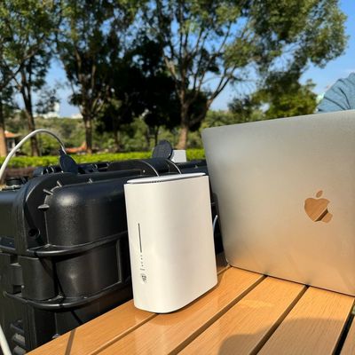 Camping Drone 3000W Patlama Dayanıklı LED Işıklı Saf Sinüs Dalgası Güneş Enerjisi Santrali