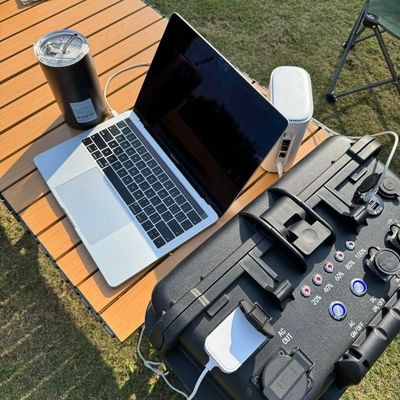 8000W'lik Lütfi Yüksek Güçlü LiFePO4 Lityum Hücresi Dış Çevre Aktiviteleri için Taşınabilir Güneş Jeneratörü