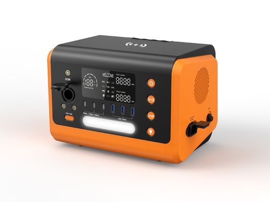 600W Küçük Mobil Güneş Enerjisi Depolama Pil İstasyonu 12V/10A DC Çıktısı HT06