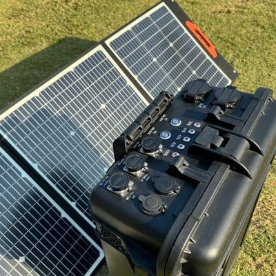 Açık hava kamp ve acil şarj için 3000W LiFePO4 LT-30 taşınabilir enerji istasyonu