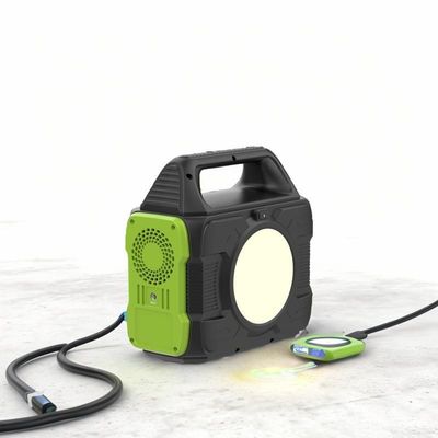 Recycle edilebilir 300W Güneş Mobil Güç Santrali, Hareket halindeyken Konforlu ve Zamanında Şarj Olmak İçin