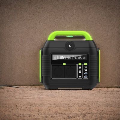 600W Çok Fonksiyonlu Güneş Paneli Portatif Güneş Enerjisi Santrali için AC Hızlı Şarj 3.0