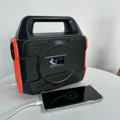 Yüksek Güçlü 300W Balkon RV Enerji Depolama Jeneratörü LED Işıklı Mobil Güç AC Çıktısı S3