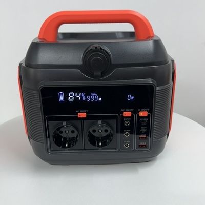 Aile Kampı ve RV Sinusoidal Dalga AC Çıkışı ile Taşınabilir Güneş Enerjisi Santrali