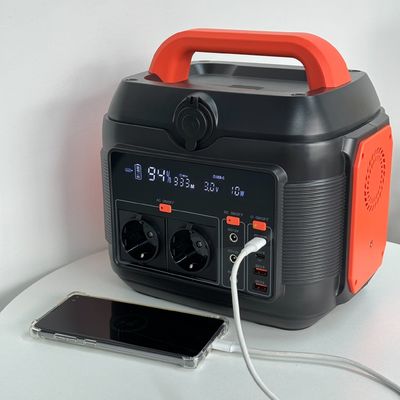 600W/576wh Taşınabilir Güneş Jeneratörü Dışarıdaki Acil Güç için Çok yönlü ve Kolay