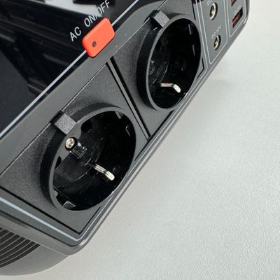 600W taşınabilir elektrik santrali çıkarılabilir 576wh/14.4V/40ah Pil Kapasitesi Güneş Jeneratörü