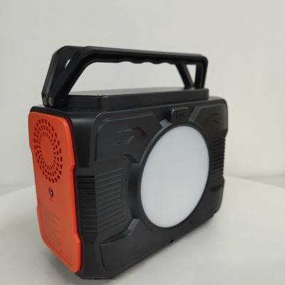 AC çıkış gücü 200W Çok fonksiyonel taşınabilir acil durum enerji santrali Güneş jeneratörü