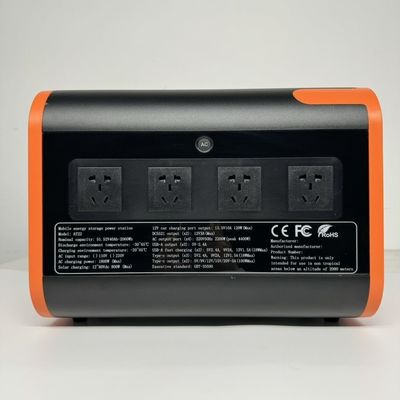 AT22 220V çıkışlı ve güneş enerjisi depolama jeneratörü olan açık hava taşınabilir enerji istasyonu
