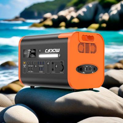 Şebeke dışı 2200W 2400W Güneş Jeneratörü 15W Kablosuz Şarj ile Açık Hava Elektrik Santrali