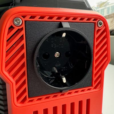 288wh 300W çok fonksiyonel lityum pil taşınabilir elektrik istasyonu açık hava yaşam için
