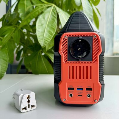 Çeşitli uygulamalar için 300W2.86kg taşınabilir güneş yedek jeneratörü elektrik istasyonu