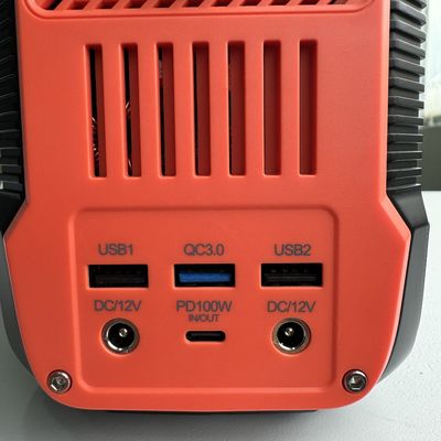 Çeşitli uygulamalar için 300W2.86kg taşınabilir güneş yedek jeneratörü elektrik istasyonu