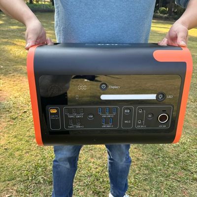 Hayat Süresi 2000 Zaman Kampta Taşınabilir Elektrik Santrali için 2200W Güneş Jeneratörü