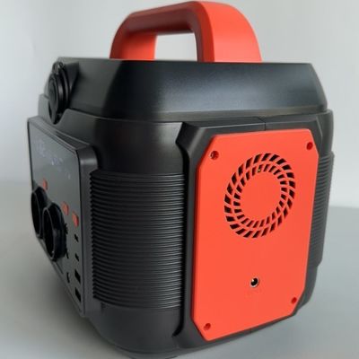 C Tipi USB DC AC Çıkışlı 600W Taşınabilir Güneş Jeneratörü Mobil Elektrik İstasyonu MPPT