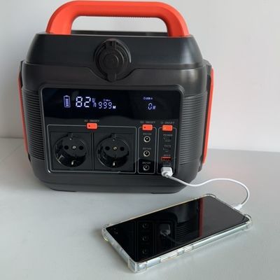 Acil Enerji İhtiyacı 600W Lityum Pil ve 11W LED Işıklandırma ile Ev Enerji Merkezi