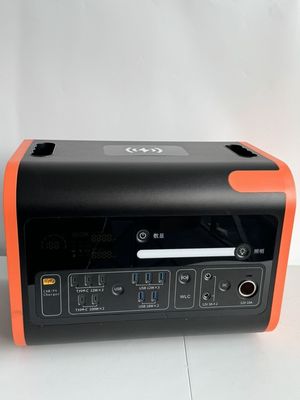 800W Güneş Şarjı Dışarıda Piknik Gücü Mobil Teyp Ekranlı 2200W Güç Santrali