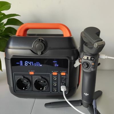 600W Batarya Yedek Güneş Jeneratörü Açık Hava Kampı ve Acil Elektrik Santrali için