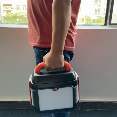 600W güneş paneli şarjı ve sinüzoidal dalga çıkışı ile açık hava mobil enerji istasyonu