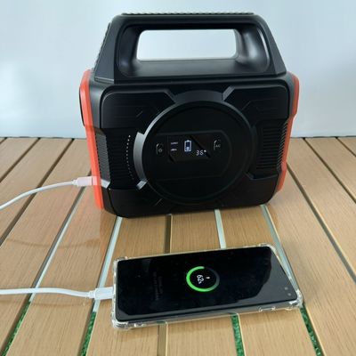 Özelleştirilebilir Renk 300W/288whc Akü Yedek Gücü Acil Taşınabilir Güç Santrali