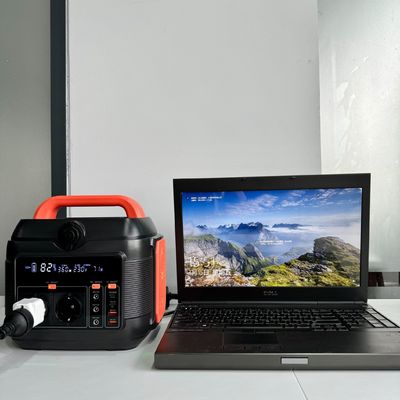 Lityum Demir Fosfat Bataryasıyla Sıcak 600W Açık Hava Kampı Taşınabilir Elektrik Santrali