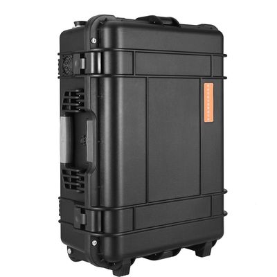 USB şarj fonksiyonu ile 7000W Güneş Mobil Enerji Santrali ABS Alaşım Kabuk Malzemesi