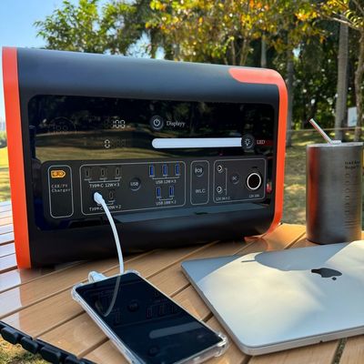 Turuncu Siyah 2200W/2048wh AC Camping için Saf Sinüs Dalga Güneş Jeneratörü Elektrik Santrali
