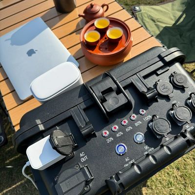 Kabuk Malzemesi ABS Alaşım 5000W/4800wh Kamp Yolu Taşınabilir Elektrik Santrali için Çek Bar Kutusu