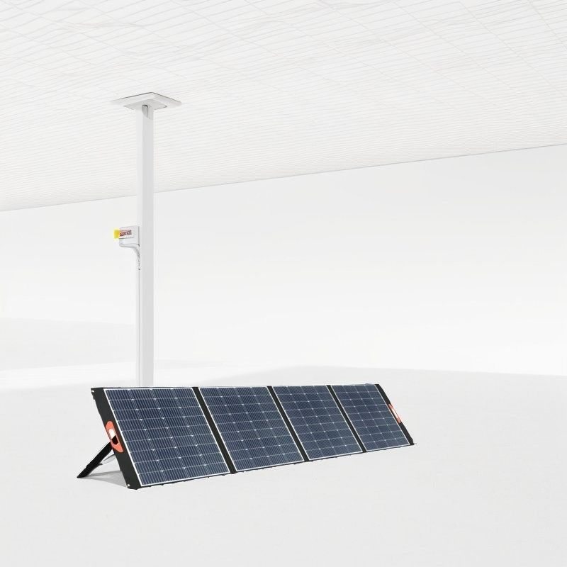 UB-100 Dışarıda Kalıcı Yeşil Güneş Paneli 100W Rated Power Katlanabilir Taşınabilir Aygıt
