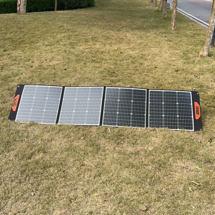 Kampo için 200W 12V taşınabilir güneş panelleri RV Yat Katlanabilir Boyutu 22*24.8*1.77in