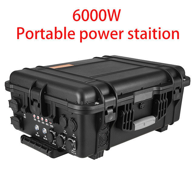 AC Saf Sinüs Dalga Çıkışı Siyah Çeşitli Fonksiyonlu 6kw Güç Santrali
