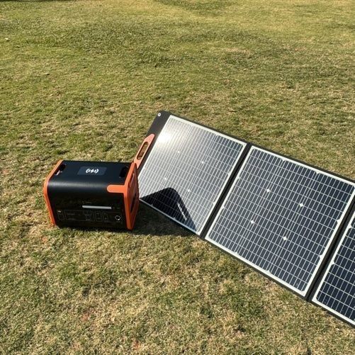 2500 kere geri dönüştürün Taşınabilir Mobil Güç kaynağı 2200W Güneş Girişi 800W gezi için