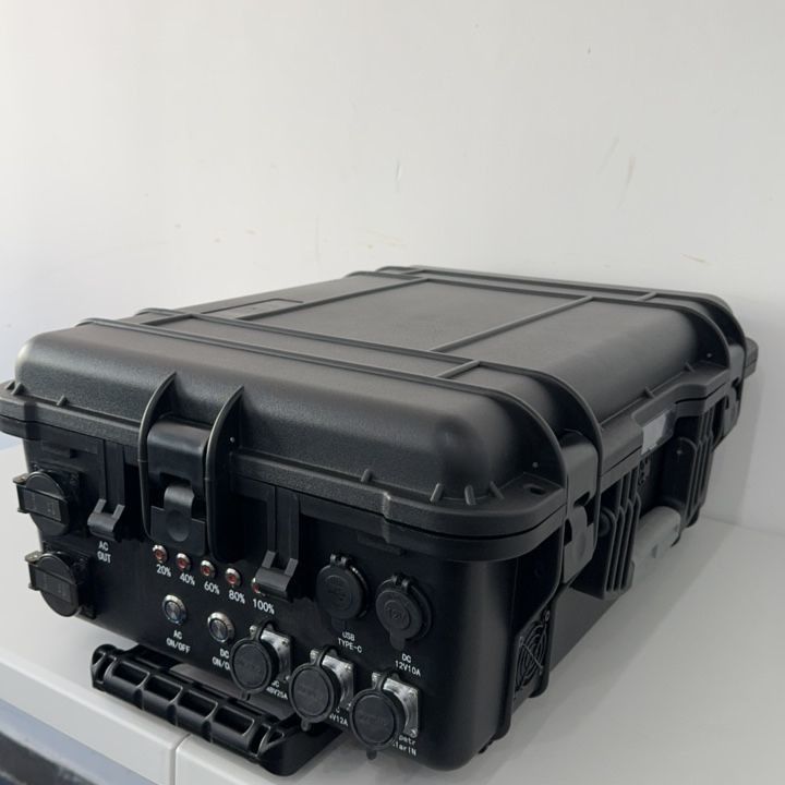 6-7 saat şarj süresi Kamp için LiFePO4 Pil Paketi CPAP Araba RV Güneş Jeneratörü 4000W