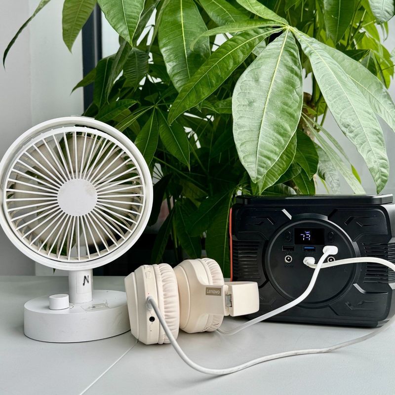 En İyi Kamp Gücü Santrali 173wh 300W 200W Ternary Lityum Pilli Güneş Jeneratörü