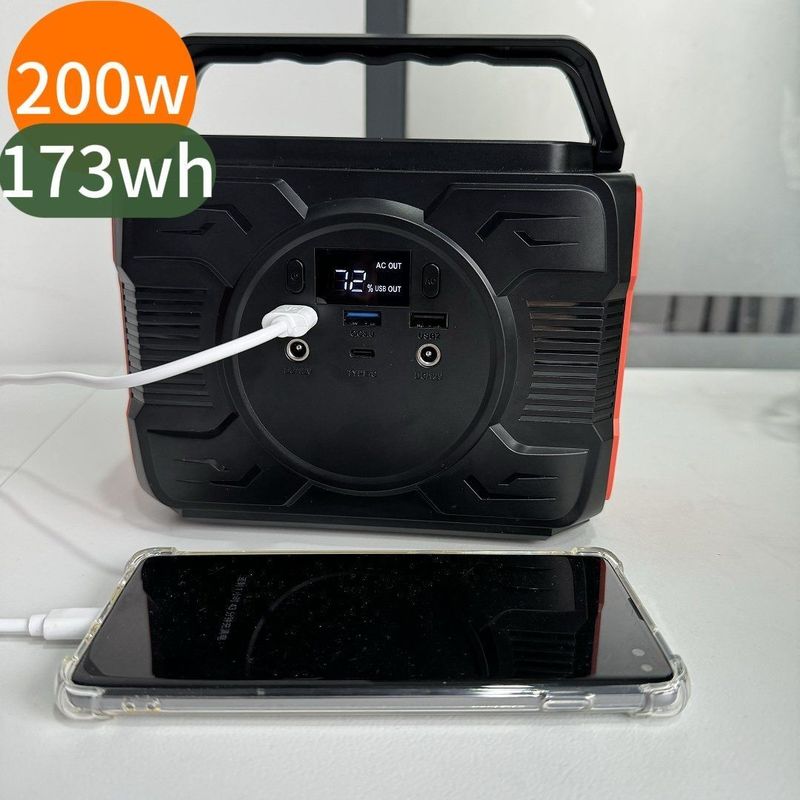 200W/300W/400W Taşınabilir Güneş Rüzgarı Hibrit Jeneratörü
